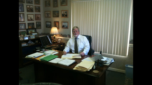 bank Ce Bud Cunningham