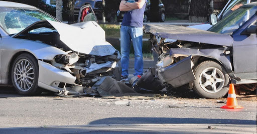 bank Robert Solomon Metrolaw Car Accident Lawyers